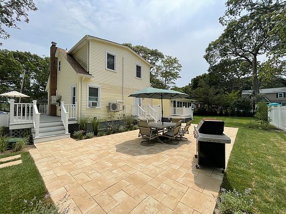 4th image of 27 Bay Ave