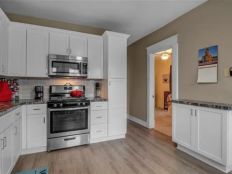1937 Hertel Ave #2 — Photo 16