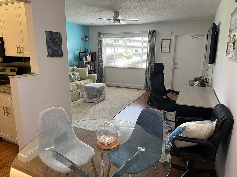 2170 NE 51st Ct #B5 — Photo 6