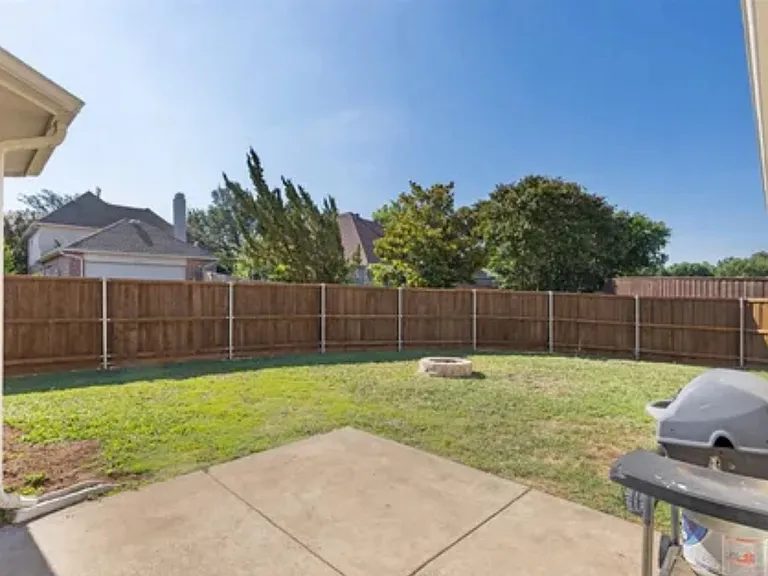 4100 Aldenham Dr — Photo 15