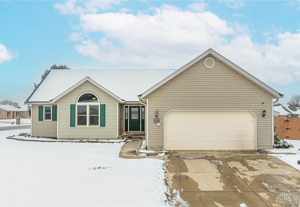 1st image of 3270 Redbud Dr