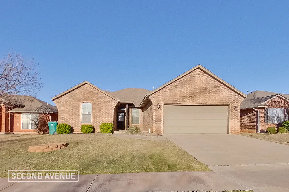 3 bed, 2.0 bath, 1723 sqft, $1,850 — Photo 1