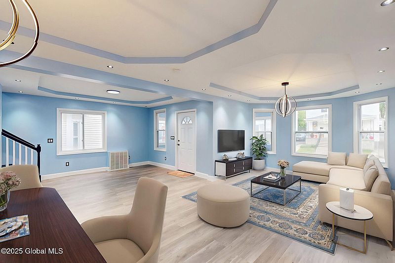 2nd image of 1813 Avenue A