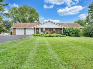 227 Twin Chimneys Dr, Wirtz, VA 24184