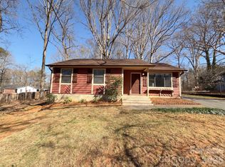 8524 Clear Meadow Ln, Charlotte, NC 28227