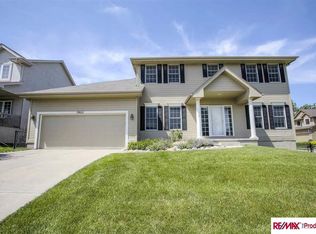 19650 Hickory St, Omaha, NE 68130