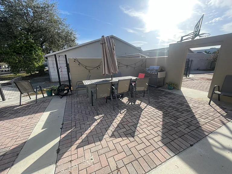 310 Plum St #7 — Photo 9