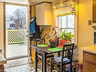 34 Williams St #2 — Photo 3