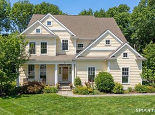 17 Bittersweet Way, Stonington, CT 06378