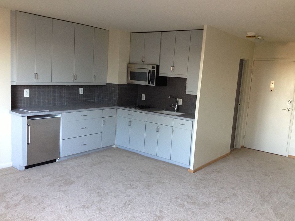 Interior view2