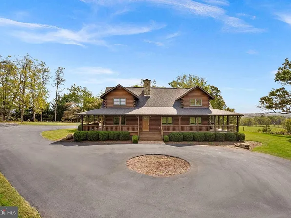 18837 Trinity Church Rd, Purcellville, VA 20132