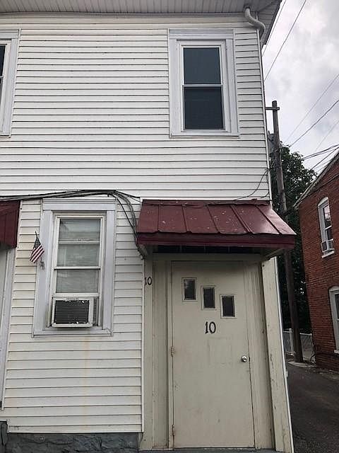 1st image of 10 W Salisbury St #1