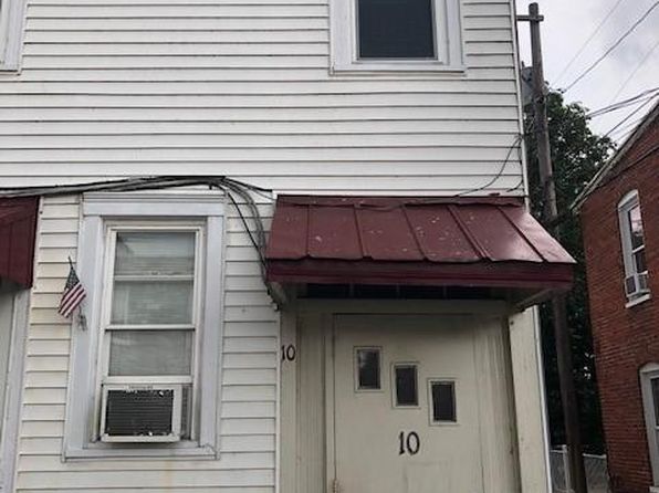 10 W Salisbury St #1