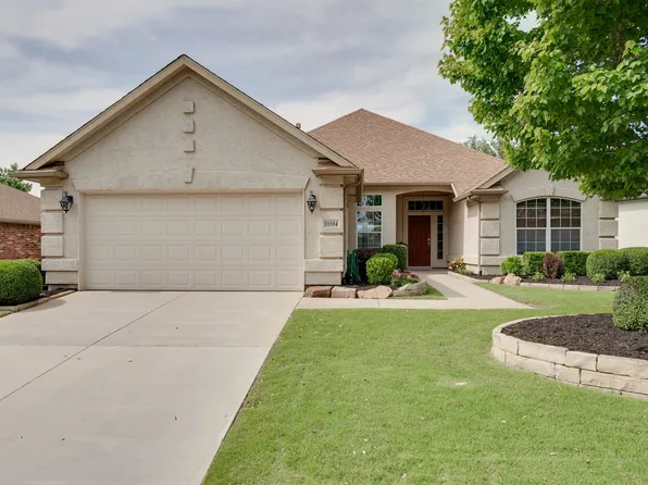 11104 Southerland Dr, Denton, TX 76207