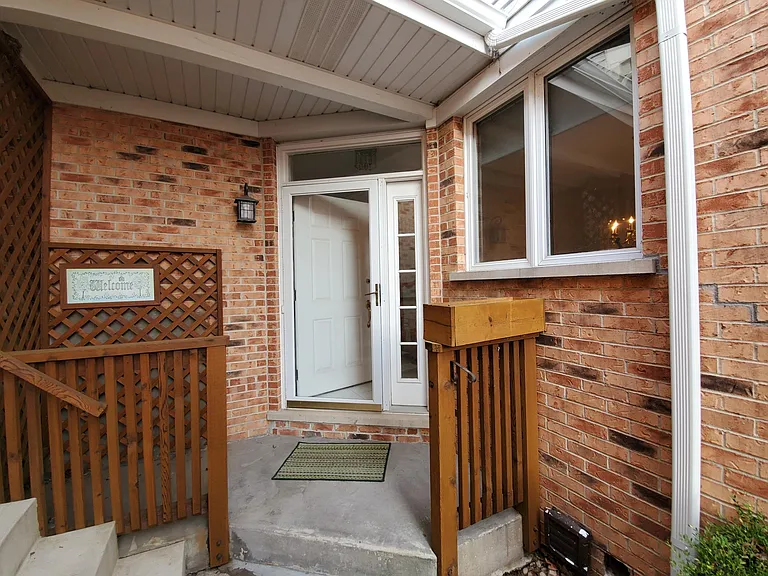 254 Charlotte Ct — Photo 18