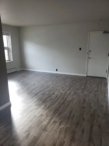 38 Langside St #1A — Photo 5
