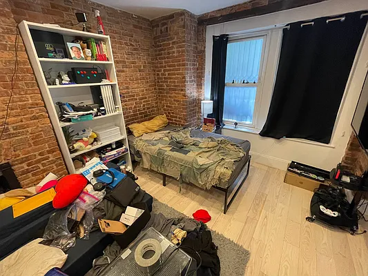 Rented by 3 Quincy Corp. | media 21