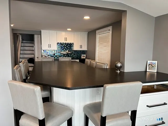 21 Groveway #21 — Photo 13