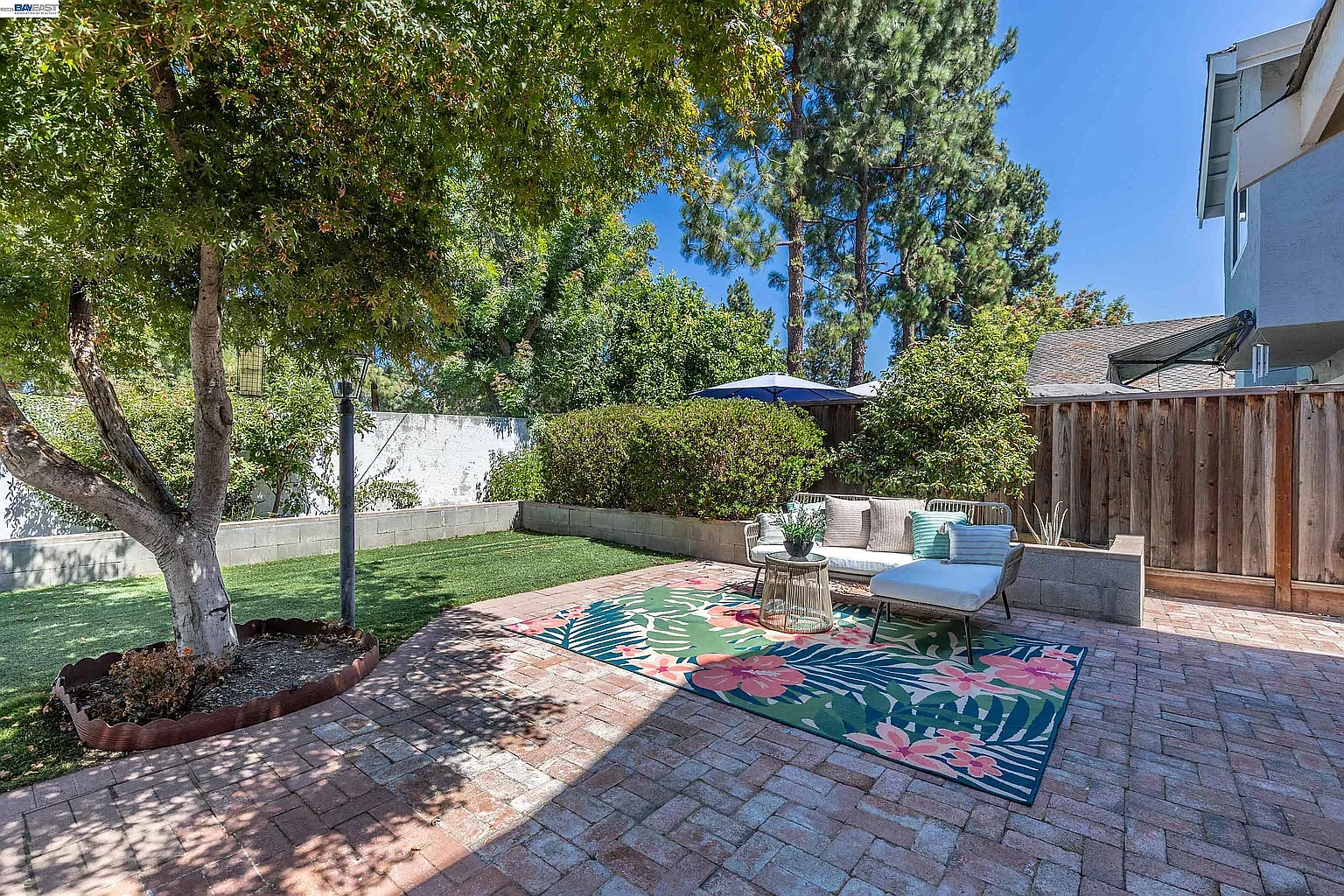 3 bed, 2.5 bath, 1713 sqft, $4,450 — Photo 2
