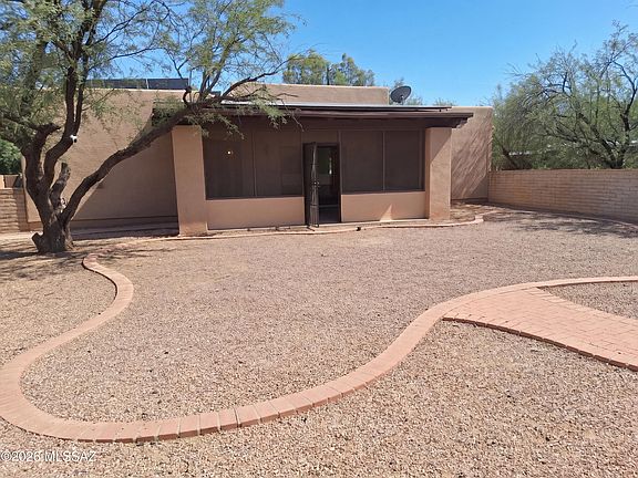 3rd image of 5621 E Fort Lowell Rd