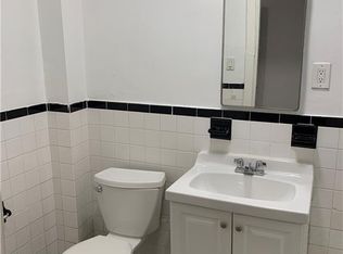 18 Palmer Ave APT 2, Bronxville, NY 10708