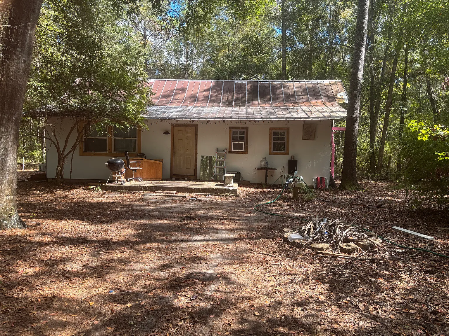 1175 Hawkins Rd — Photo 1