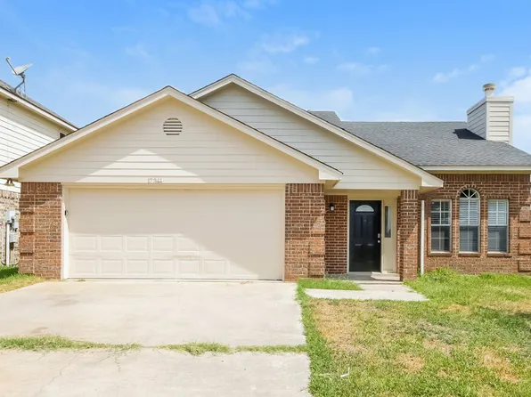 17388 Harbor Dr, Montgomery, TX 77356