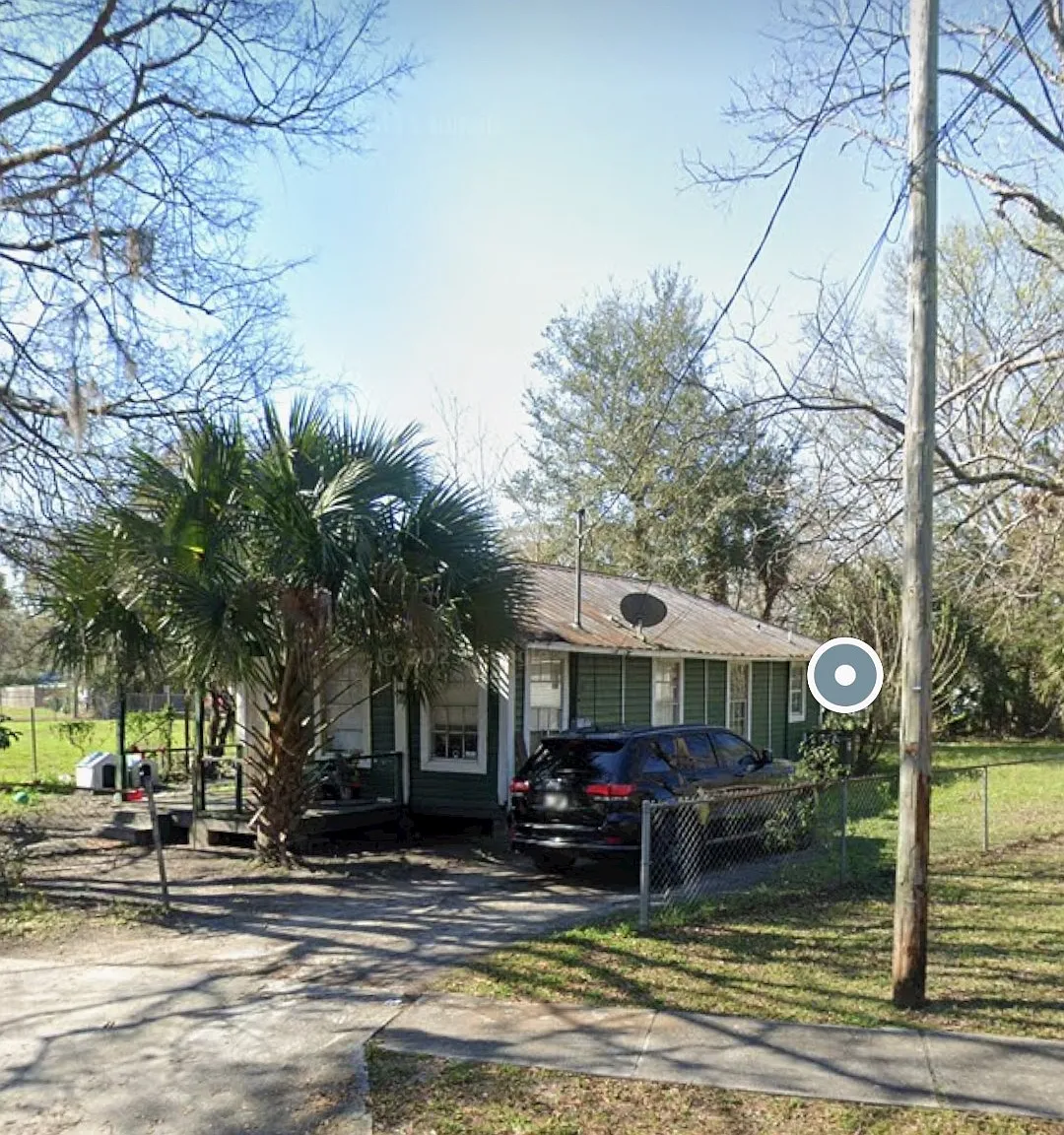 3 bed, 950 sqft, $1,000 — Photo 1