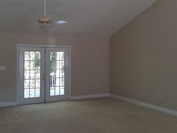5th image of 10861 Shadow Creek Dr
