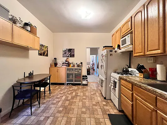 Rented by Compass | media 19