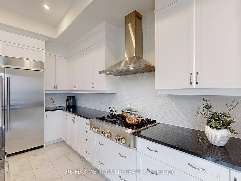 100 Ballantyne Blvd — Photo 10