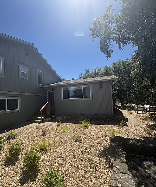 1776 Meda Ave