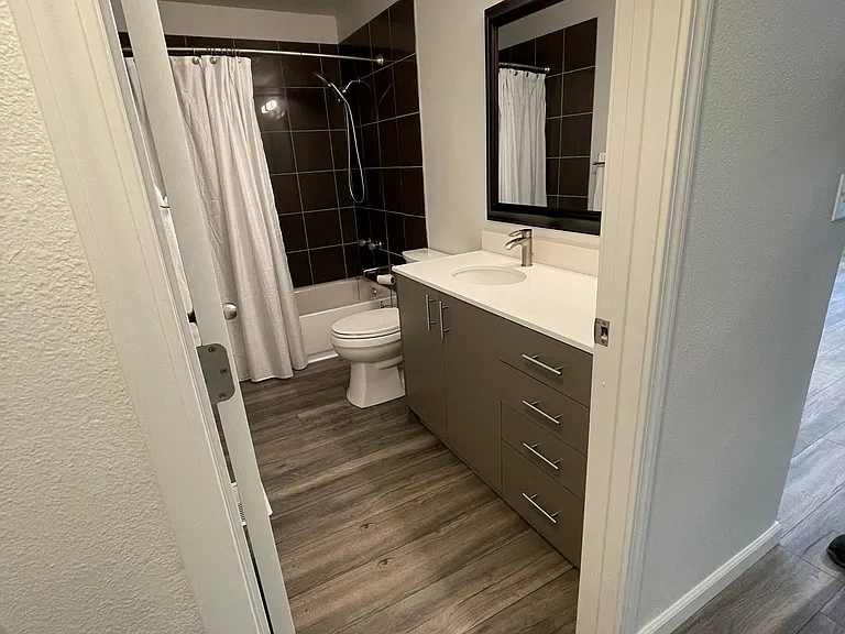 1695 SE Salmonberry Rd — Photo 3