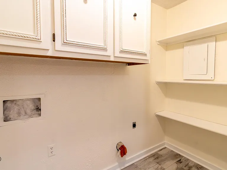 1020 Foley Ave — Photo 13