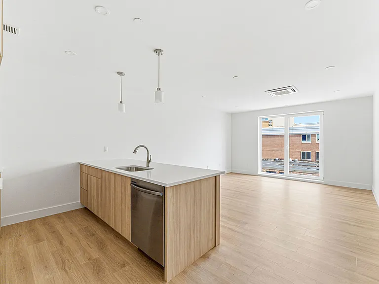 1035 Commonwealth Ave — Photo 54