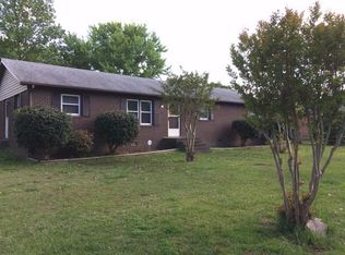 1216 Stallings Rd, Matthews, NC 28104