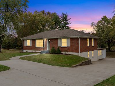 2440 Cabin Hill Rd, Nashville, TN, 37214