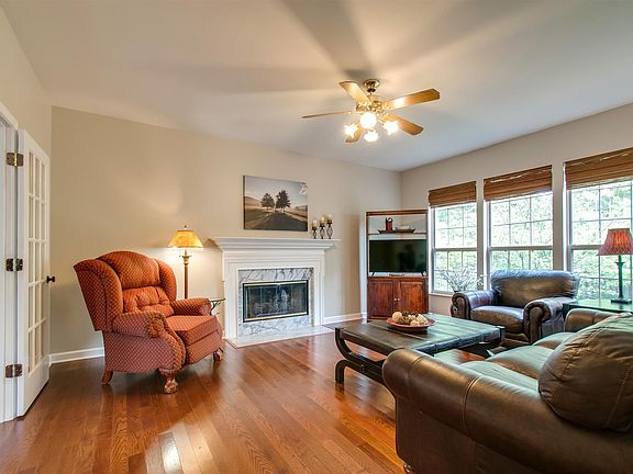 5th image of 309 Stonehindge Way