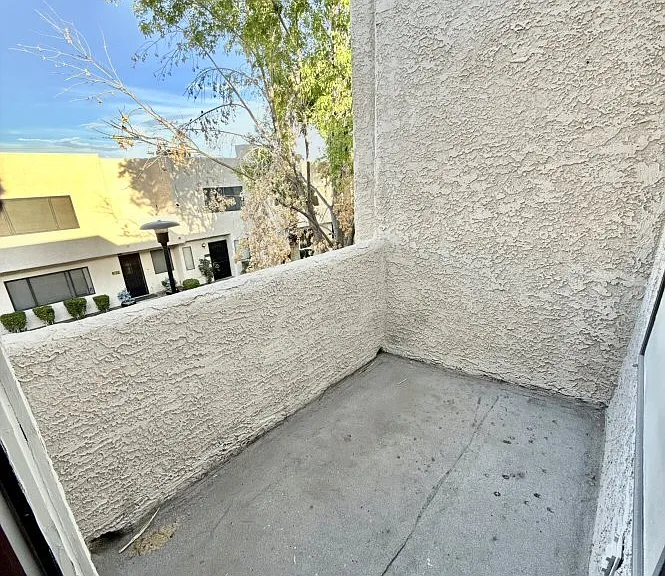 2654 Aracatuba Ave — Photo 16