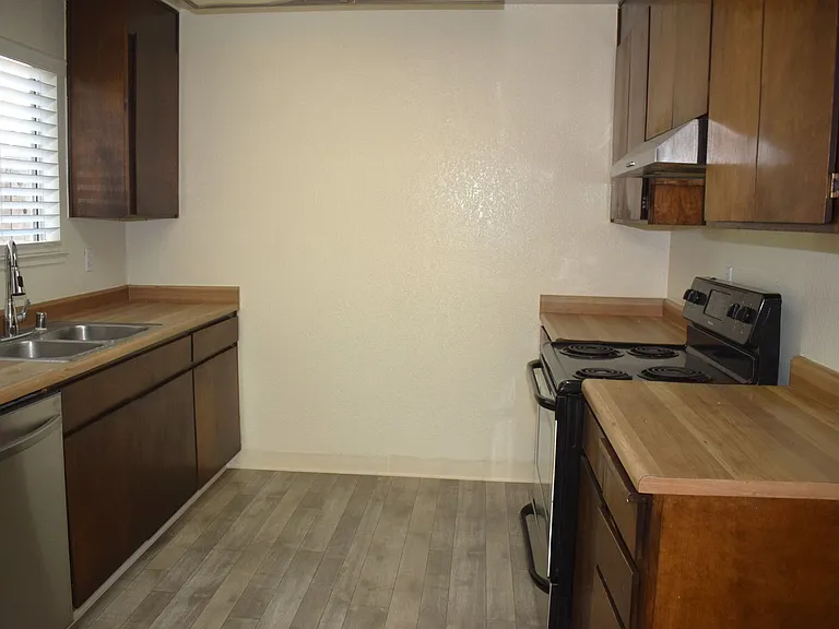 5606 Passero Way — Photo 6