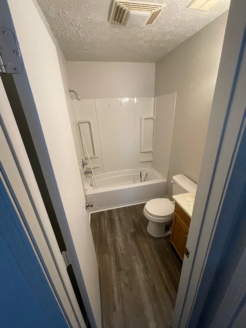509 N Sycamore Street - 519 — Photo 3