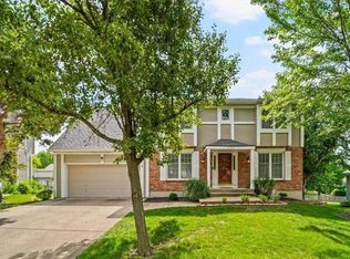 10601 Reeder St, Overland Park, KS 66214