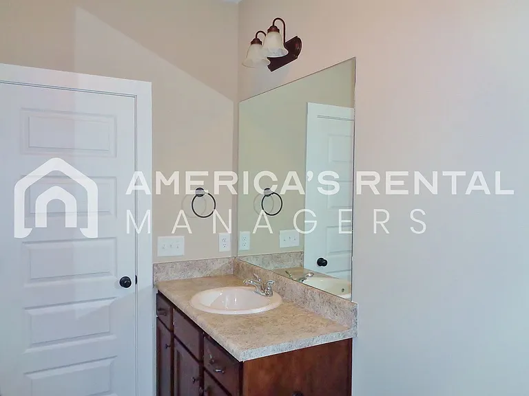 11509 Andrew Way — Photo 7