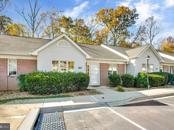 712 Charlotte Ct #25, Prince Frederick, MD 20678