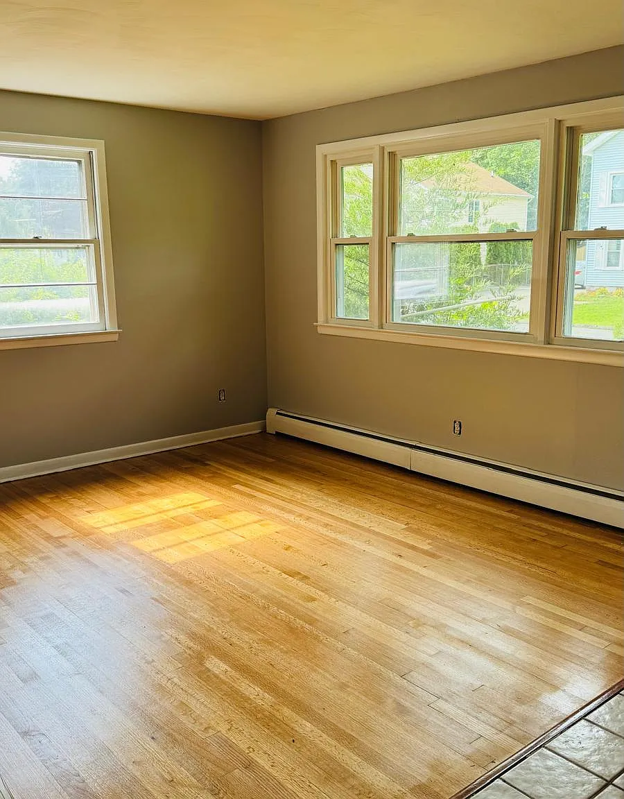 3 bed, 1006 sqft, $2,499 — Photo 4