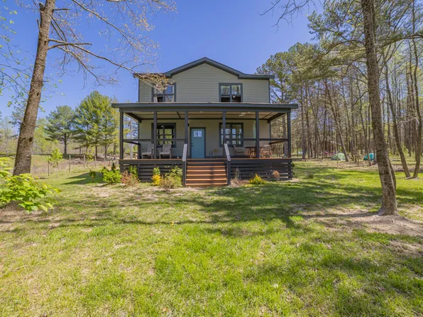132 Old Firetower Rd, Tracy City, TN 37387