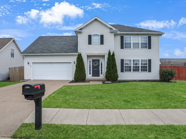 8472 Countrywood Ct, Newburgh, IN 47630