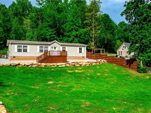 230 Durham Mill Rd, Pickens, SC 29671