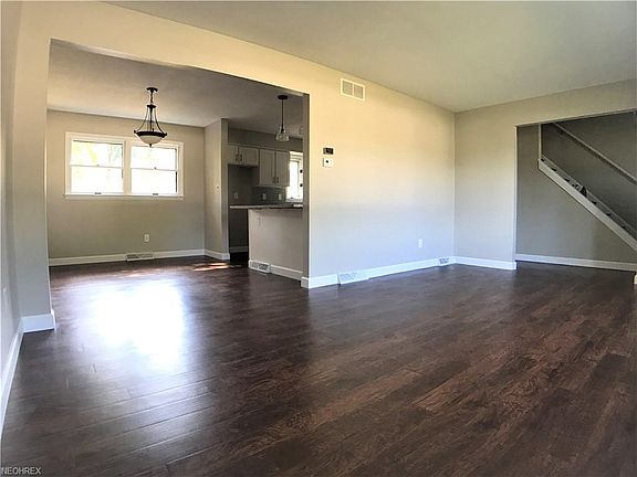 5th image of 3761 Robert Frost Dr