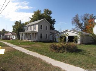 505 S Front St, Ramsey, IL 62080